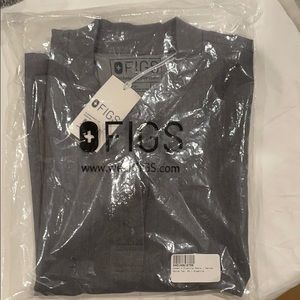 Figs xs graphite Dahra T-shirt scub top